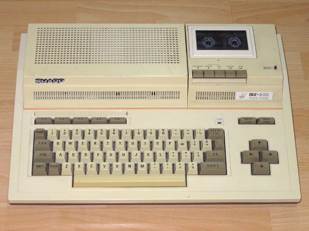 Japonský Sharp MZ-1500 a rozdíly proti Sharp MZ-700 a MZ-800 | Martinův